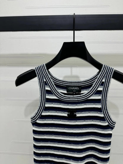 CHANEL SLEEVELESS TOP 269480