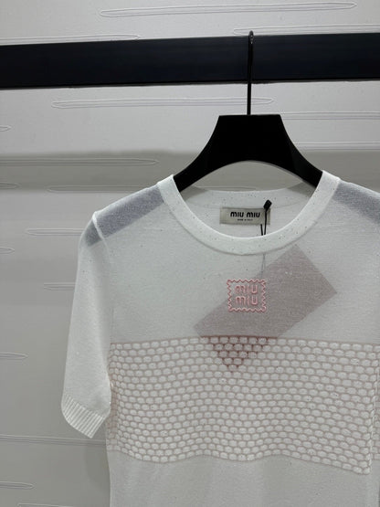 MIUMIU SHORT-SLEEVE EMBROIDERED LOGO T-SHIRT 269462