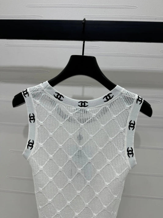 CHANEL SLEEVELESS TOP 269432