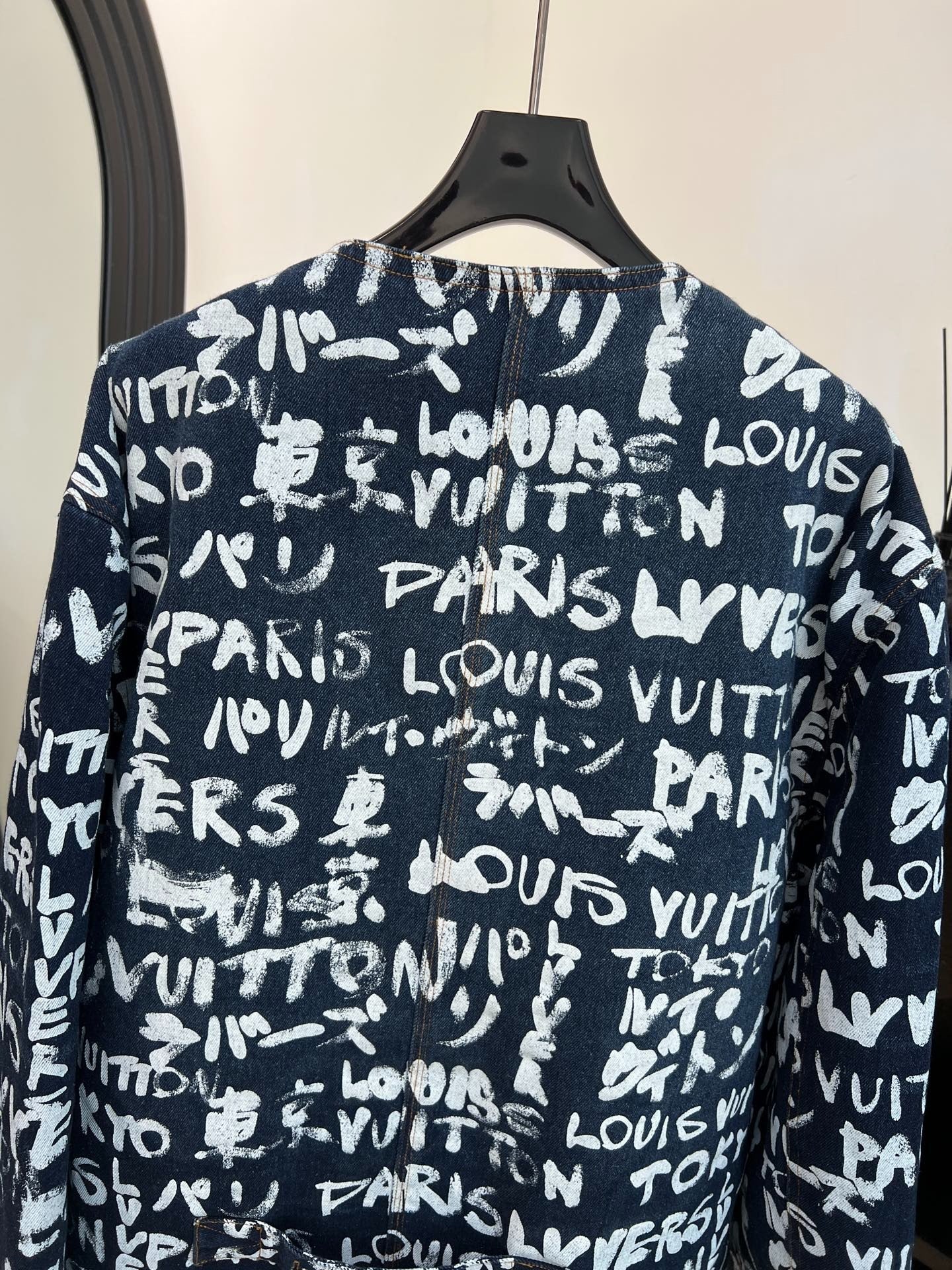LV 25S JACKET 0162