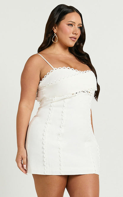 Gigi Mini Linen Blend Dress - Sweetheart Tie Back Scallop Detail Dress in Off White