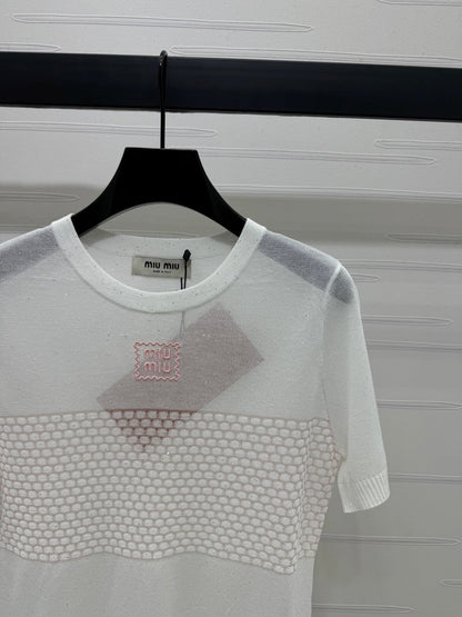 MIUMIU SHORT-SLEEVE EMBROIDERED LOGO T-SHIRT 269462