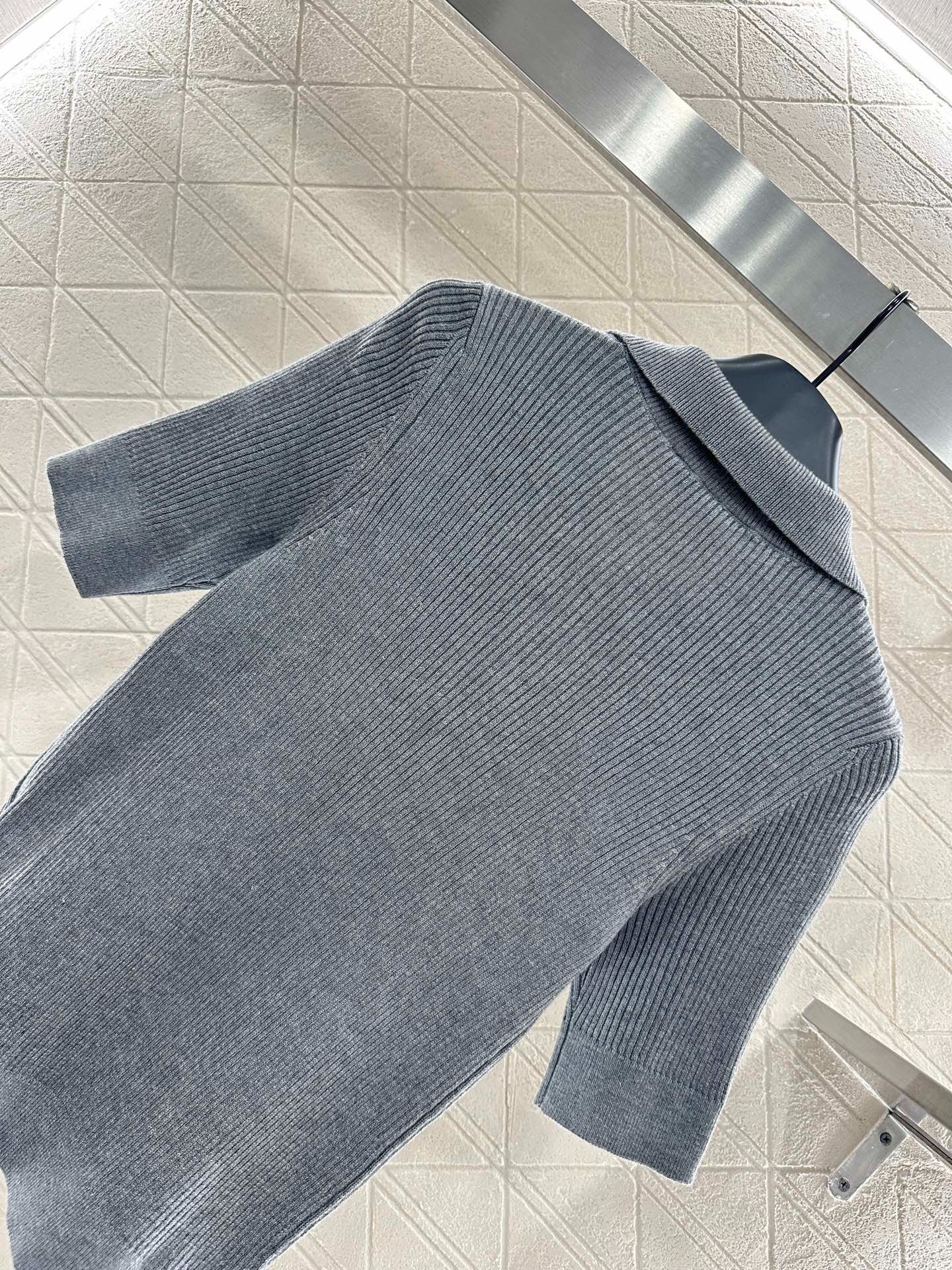 MIUMIU SHORT-SLEEVE KNIT POLO SHIRT STYLE 99