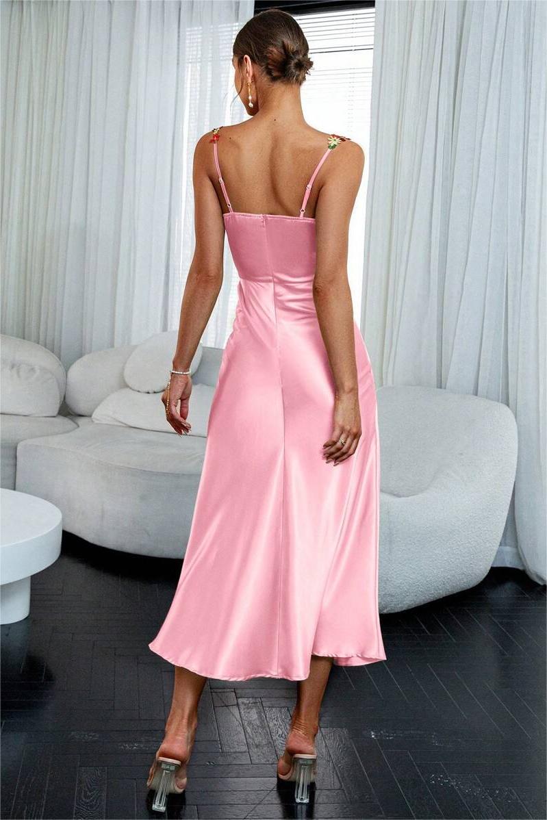 Vestido largo sin tirantes con escote corazón bordado 