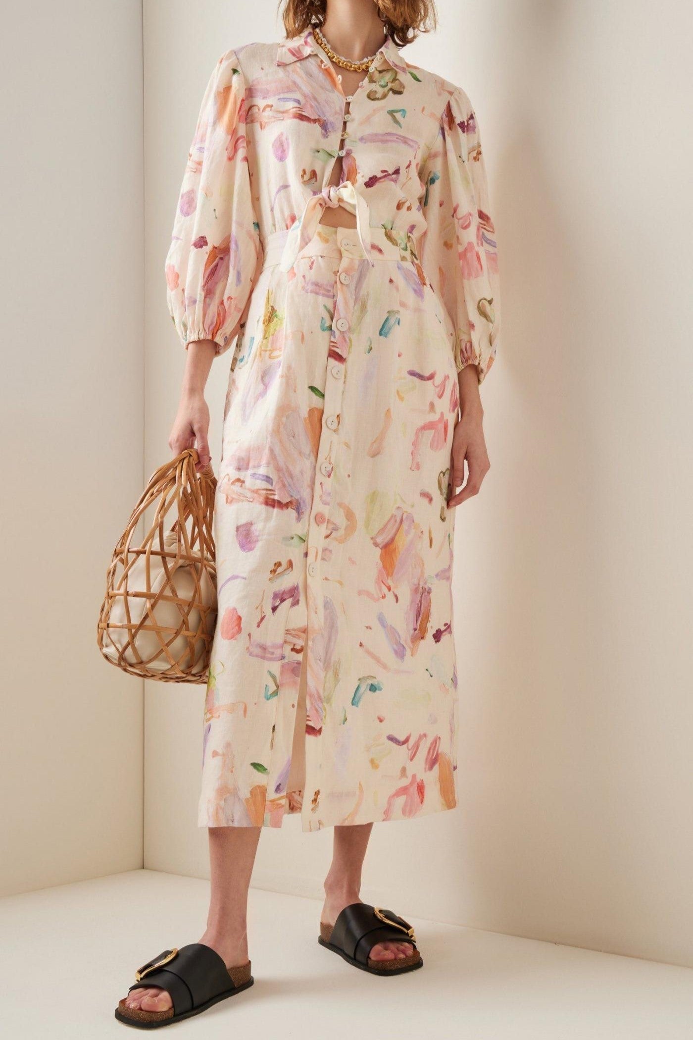 Vestido midi con botones y cuello camisero con estampado abstracto 