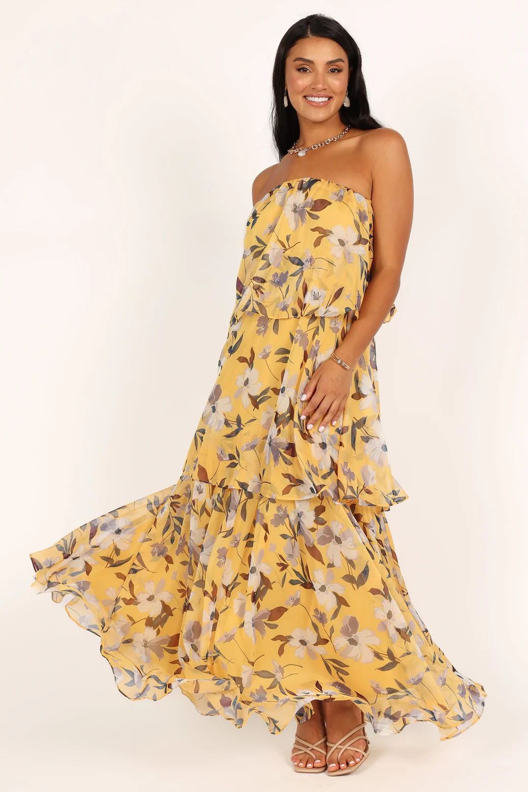 Vestido largo sin tirantes con capas y estampado Elsie 
