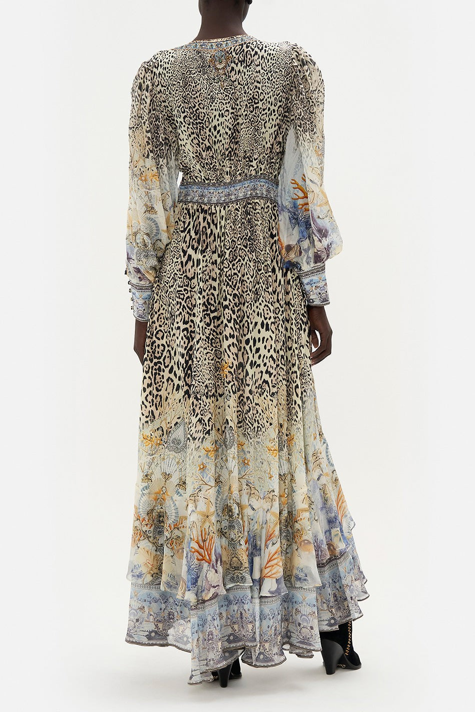 Vestido largo de gasa con estampado floral de leopardo y cuello en V 