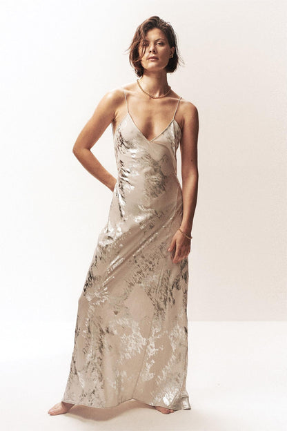 Vestido largo camisola con escote en V y espalda descubierta 