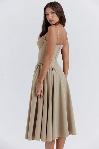 Vestido midi liso con escote en forma de corazón 