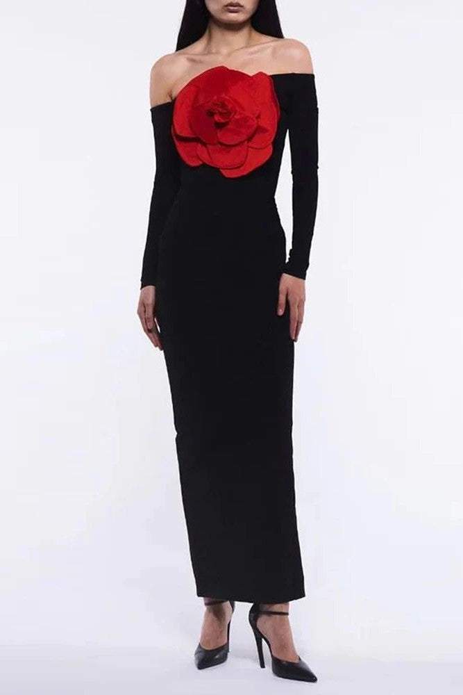 Vestido largo de punto con flores 3D y hombros descubiertos 