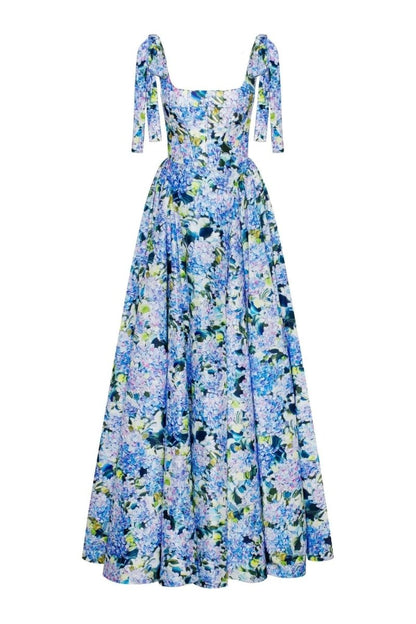 Vestido largo con tirantes y estampado de hortensias de Kacey 