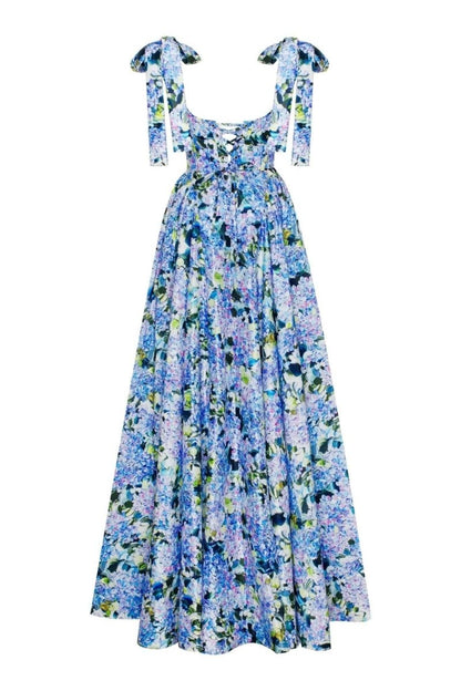 Vestido largo con tirantes y estampado de hortensias de Kacey 