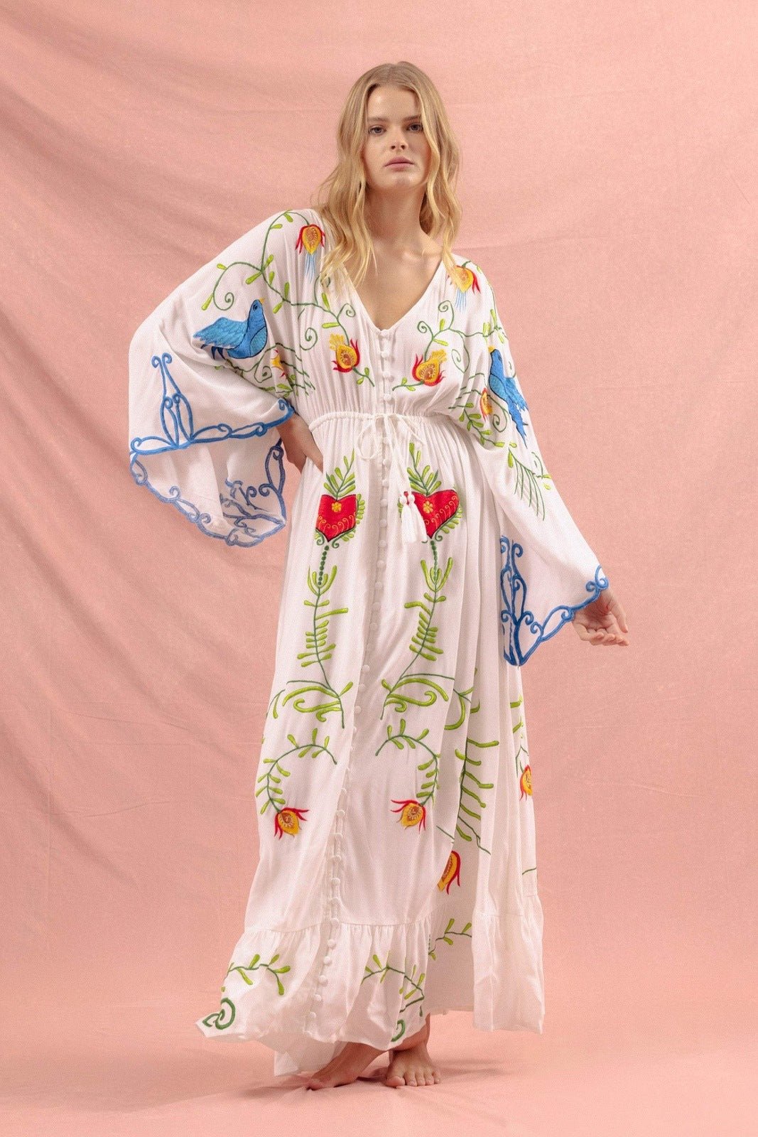 Vestido Lola con cuello en V, encaje y bordado 