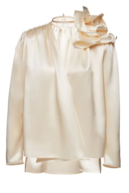 Blusa fluida de satén con flores de Lorraine 