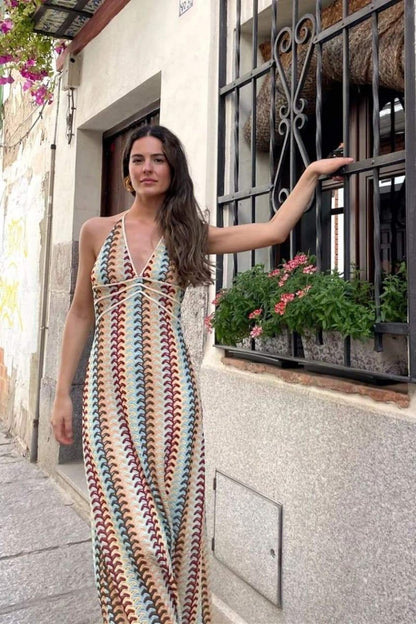 Vestido largo de crochet con cuello halter Lydia 