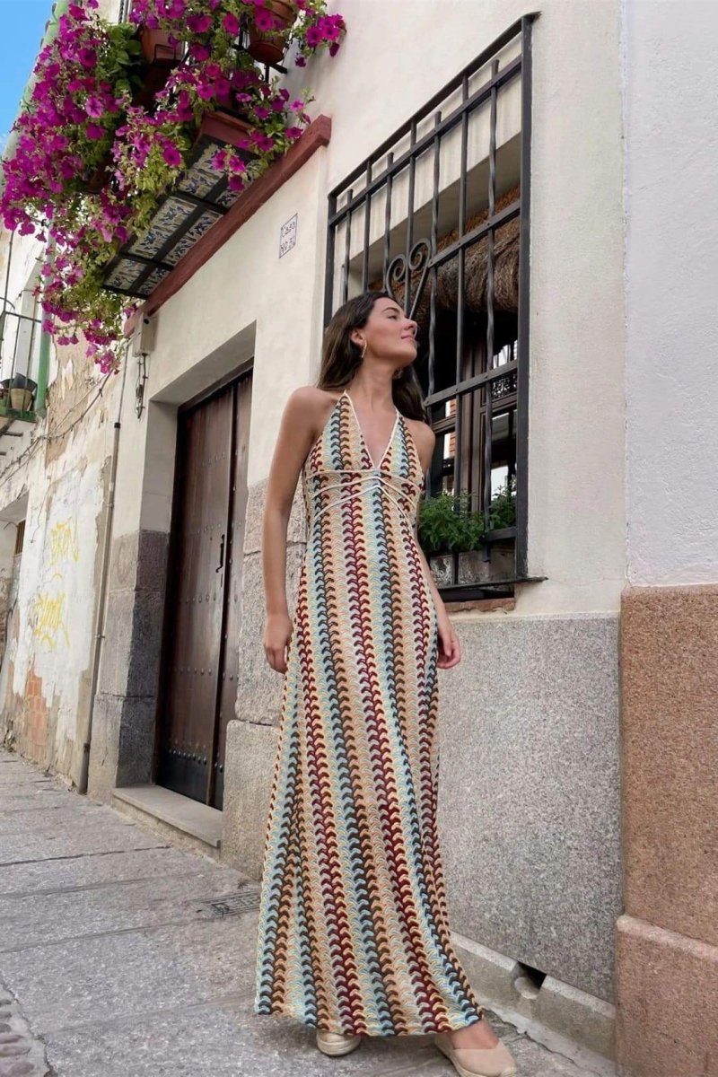 Vestido largo de crochet con cuello halter Lydia 