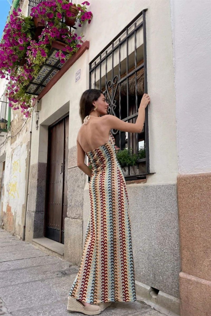 Vestido largo de crochet con cuello halter Lydia 