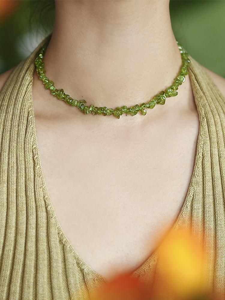 Collar de cristales irregulares Nora 