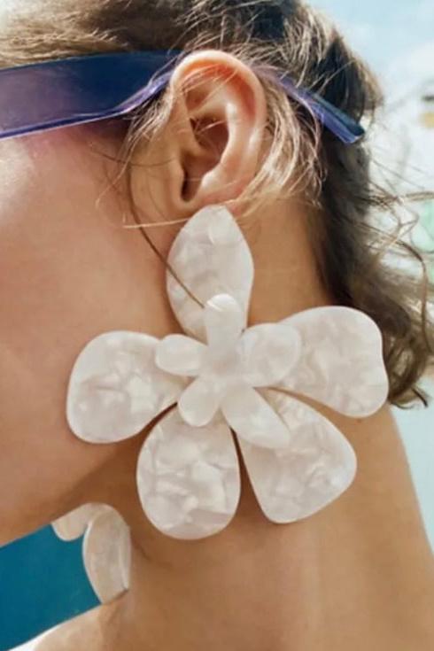 Pendientes de flores acrílicas de gran tamaño 