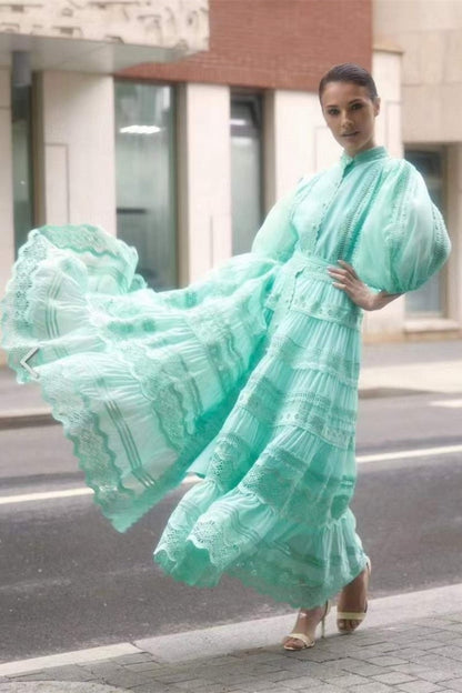 Vestido largo Paula con mangas abullonadas y encaje bordado 