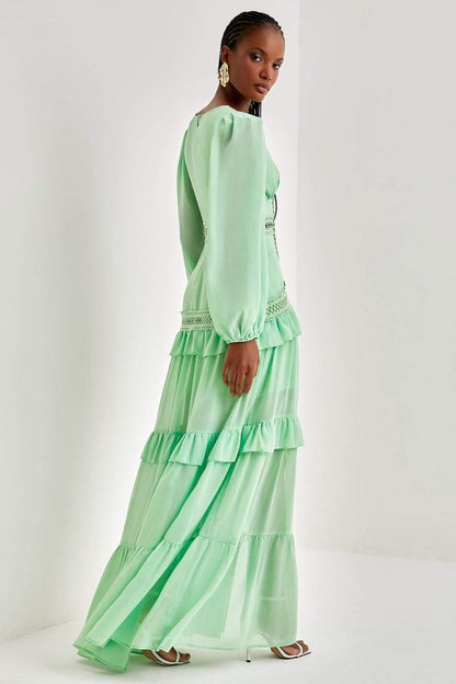 Vestido largo con volantes de encaje bordado Penny 