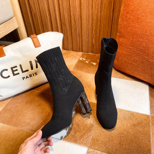 Premium LUV BOOTS 052