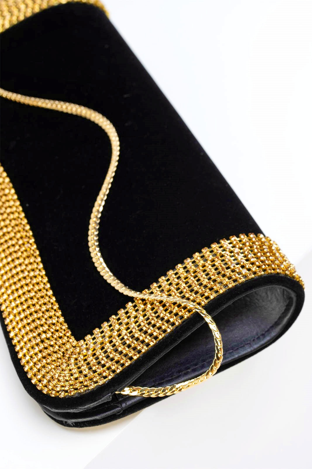 Bolso de mano Kama con ribete de diamantes 