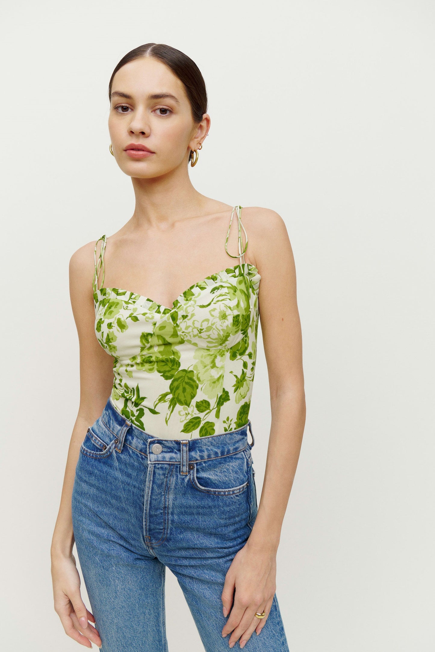 Top sin mangas con estampado floral 