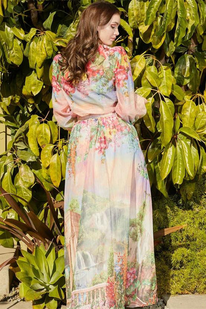 Conjunto de blusa con estampado floral de Roxanne 
