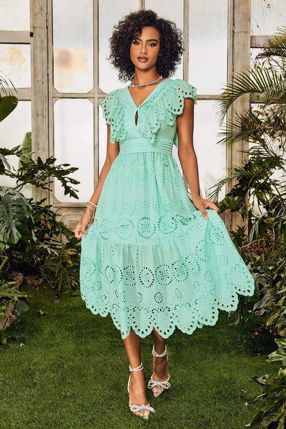 Vestido midi con volantes y cuello en V de Ruth 