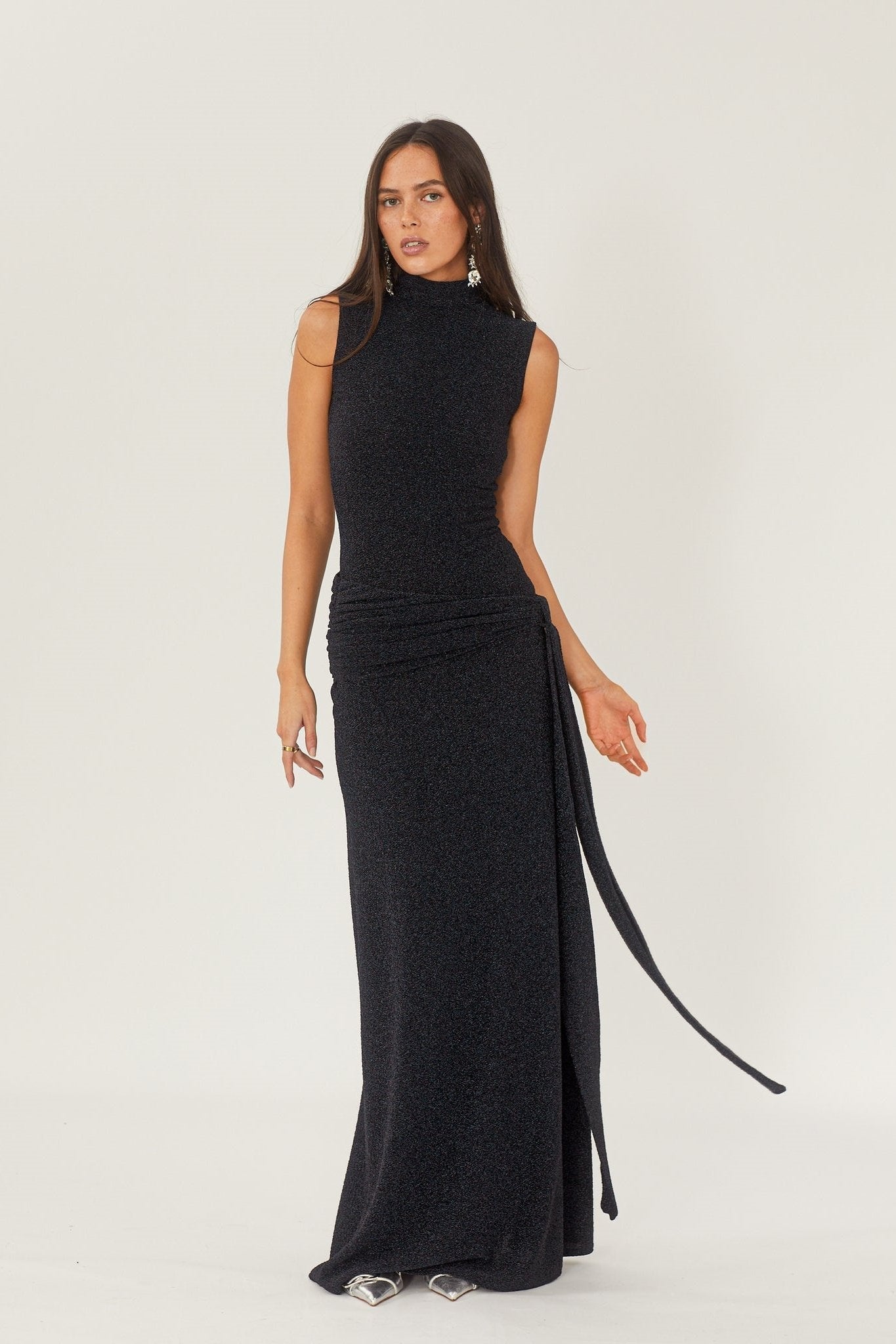 Vestido largo de punto con tirantes metálicos Shonna 