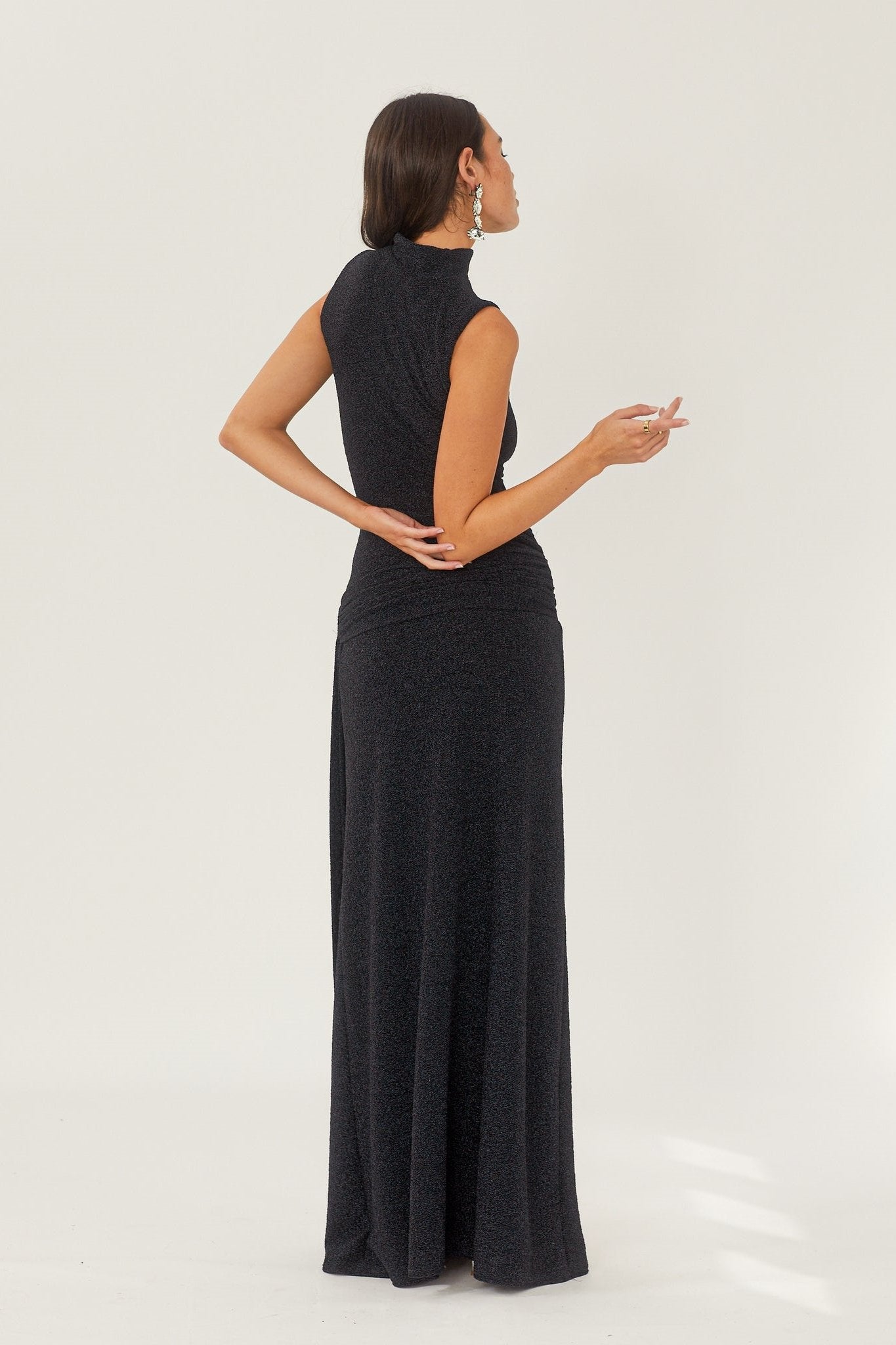 Vestido largo de punto con tirantes metálicos Shonna 
