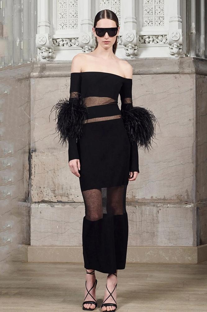 Vestido midi de vendaje con plumas de Tammy 