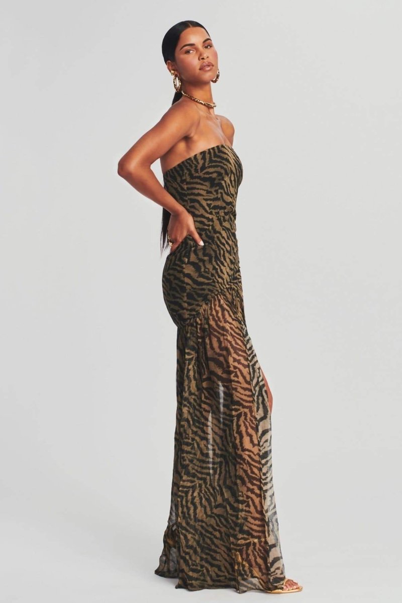 Vestido largo transparente con abertura y rayas de tigre de Viola 