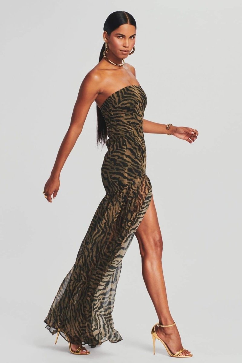 Vestido largo transparente con abertura y rayas de tigre de Viola 